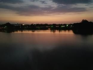 Hotel Shiv Lake Bhudzs Kültér fotó